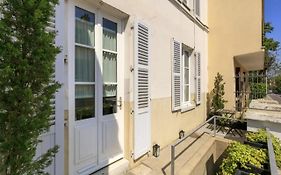 La Terrasse De Mademoiselle